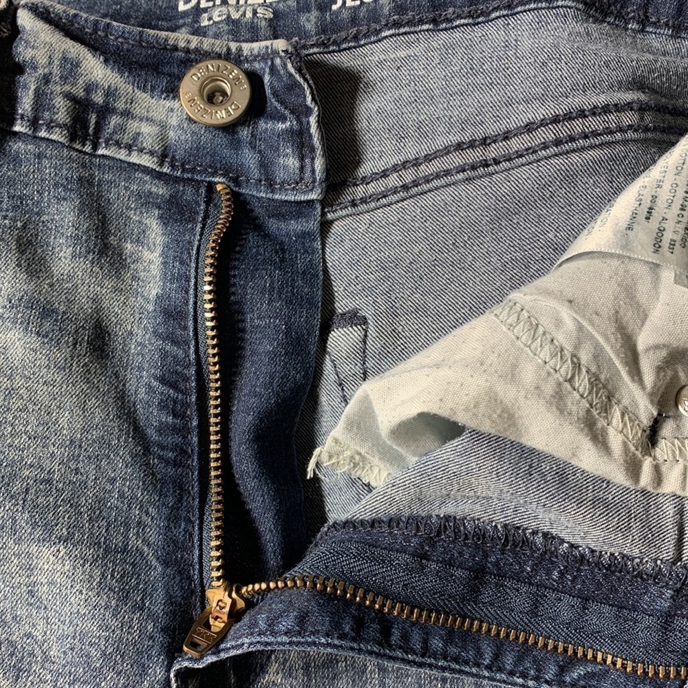 Levi’s Denizen High Rise Jeggings - Picture 3 of 9